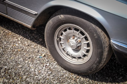 1981 Mercedes-Benz 380SLC C107 till salu (bild 35 av 103)