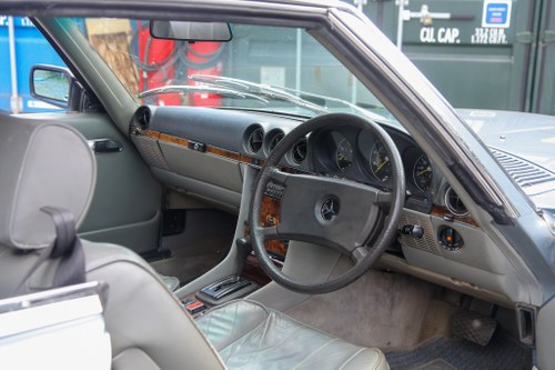 1981 Mercedes-Benz 380SLC C107 till salu (bild 2 av 103)