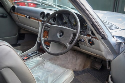 1981 Mercedes-Benz 380SLC C107 till salu (bild 37 av 103)