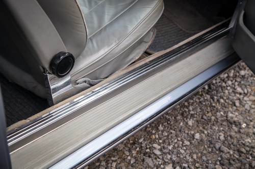 1981 Mercedes-Benz 380SLC C107 till salu (bild 45 av 103)