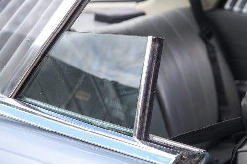 1981 Mercedes-Benz 380SLC C107 till salu (bild 51 av 103)