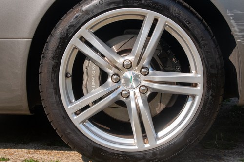 2004 Aston Martin DB9 Te koop (foto 28 van 124)