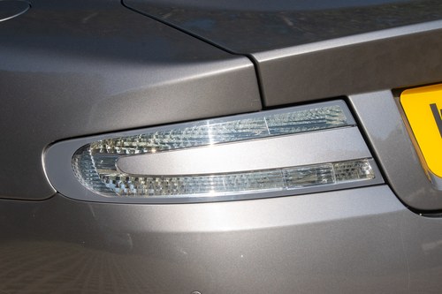 2004 Aston Martin DB9 Te koop (foto 102 van 124)