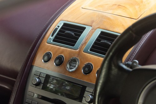 2004 Aston Martin DB9 Te koop (foto 31 van 124)