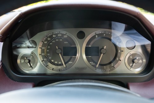 2004 Aston Martin DB9 Te koop (foto 51 van 124)