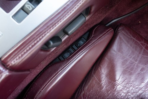 2004 Aston Martin DB9 Te koop (foto 56 van 124)