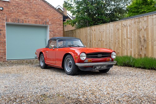 1975 Triumph TR6 PI till salu (bild 2 av 123)
