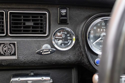 1975 MG MGB GT Jubilee Edition till salu (bild 26 av 126)