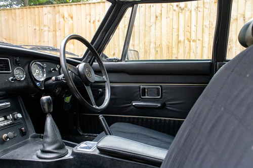 1975 MG MGB GT Jubilee Edition till salu (bild 32 av 126)