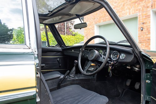 1975 MG MGB GT Jubilee Edition till salu (bild 34 av 126)