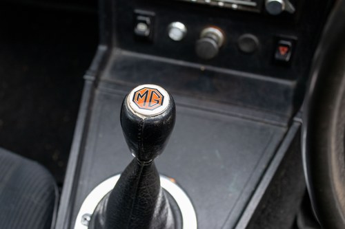 1975 MG MGB GT Jubilee Edition till salu (bild 43 av 126)