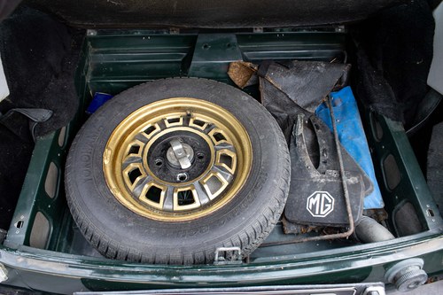 1975 MG MGB GT Jubilee Edition till salu (bild 61 av 126)