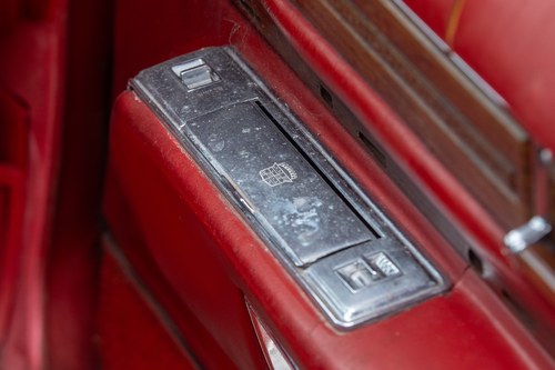 1976 Cadillac Coupe De Ville In vendita (immagine 38 di 114)