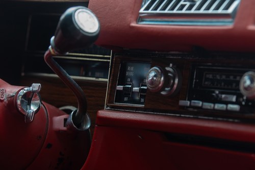 1976 Cadillac Coupe De Ville In vendita (immagine 42 di 114)