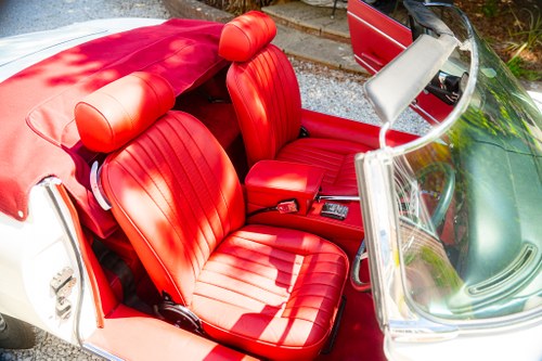 1973 Jaguar E-Type 5.3L V12 OTS Series III till salu (bild 63 av 112)