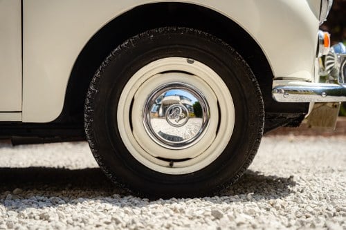 1957 Morris Minor Convertible à venda (imagem 30 de 111)