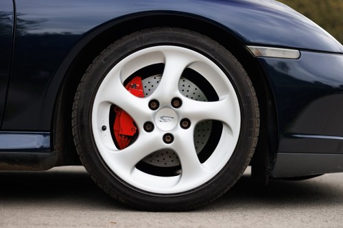 2004 Porsche 996 Carrera 4S Cabriolet Manual En venta (imagen 41 de 218)