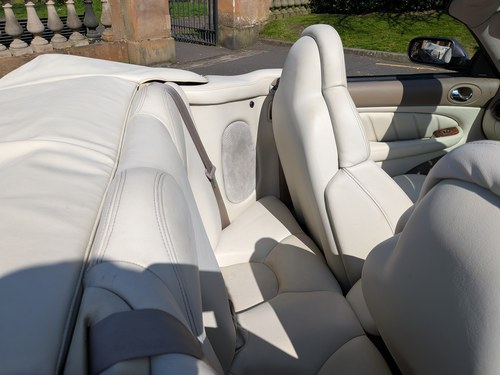 2003 Jaguar 4.2L XKR Convertible Paramount Grand Prix 450 En venta (imagen 70 de 217)