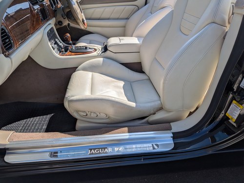 2003 Jaguar 4.2L XKR Convertible Paramount Grand Prix 450 En venta (imagen 84 de 217)