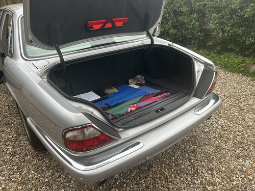 2002 Jaguar XJ8 SE X308 till salu (bild 82 av 124)