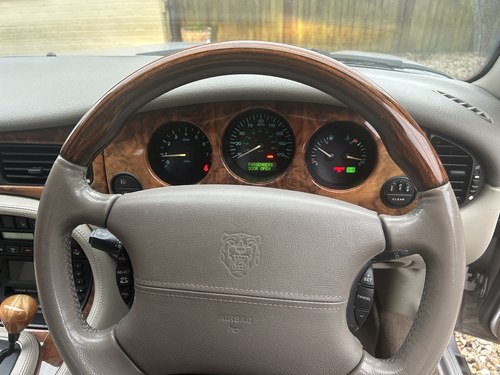 2002 Jaguar XJ8 SE X308 till salu (bild 34 av 124)