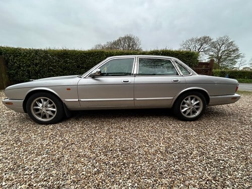 2002 Jaguar XJ8 SE X308 till salu (bild 3 av 124)