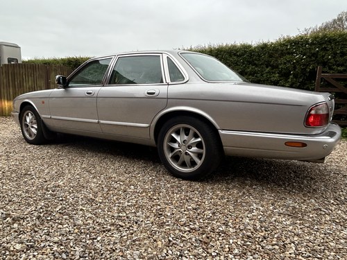2002 Jaguar XJ8 SE X308 till salu (bild 5 av 124)