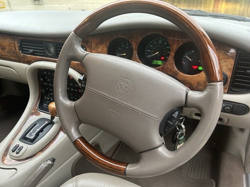 2002 Jaguar XJ8 SE X308 till salu (bild 49 av 124)