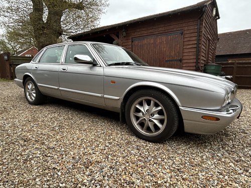 2002 Jaguar XJ8 SE X308 till salu (bild 16 av 124)