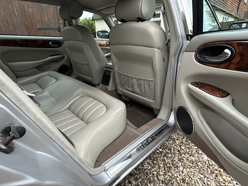 2002 Jaguar XJ8 SE X308 till salu (bild 97 av 124)