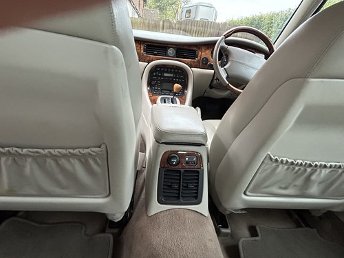 2002 Jaguar XJ8 SE X308 till salu (bild 68 av 124)