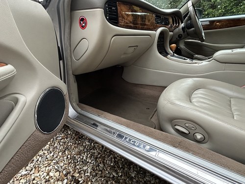 2002 Jaguar XJ8 SE X308 till salu (bild 73 av 124)