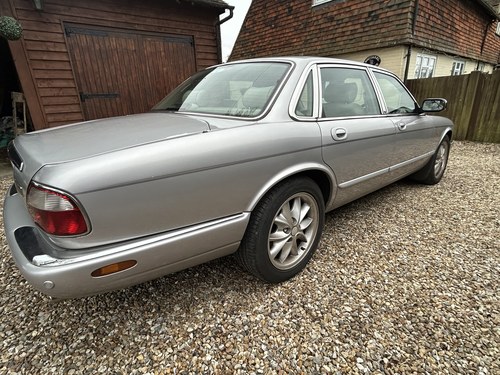 2002 Jaguar XJ8 SE X308 till salu (bild 103 av 124)