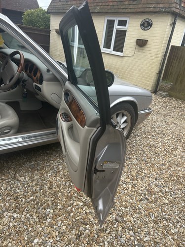 2002 Jaguar XJ8 SE X308 till salu (bild 76 av 124)