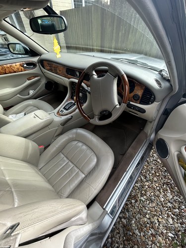 2002 Jaguar XJ8 SE X308 till salu (bild 78 av 124)