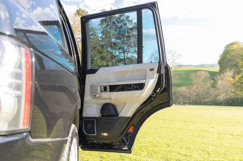 2010 Land Rover Range Rover 5L V8 Supercharged Autobiography Overfinch L322 For Sale (picture 20 of 101)