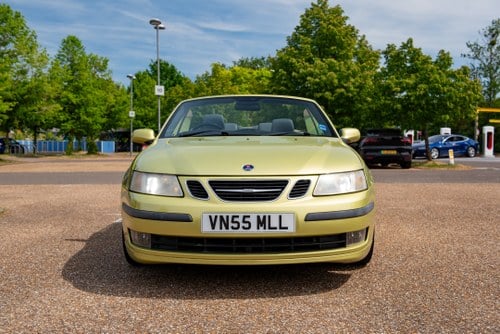 2005 Saab 9-3 Convertible à venda (imagem 2 de 119)