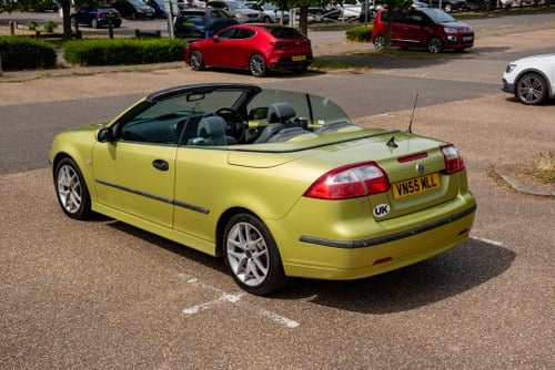 2005 Saab 9-3 Convertible à venda (imagem 9 de 119)