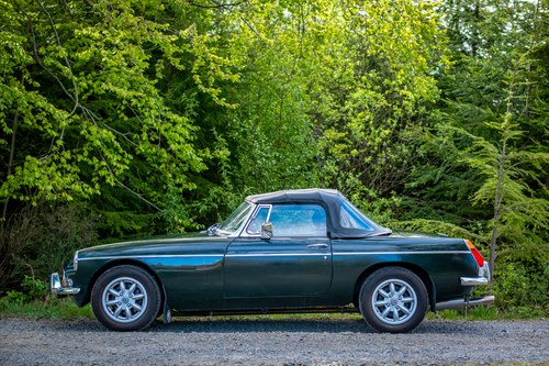 1975 MG MGB à vendre (picture 46 of 211)