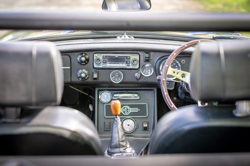 1975 MG MGB à vendre (picture 12 of 211)