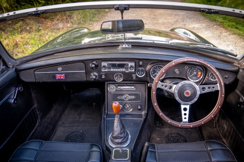 1975 MG MGB à vendre (picture 20 of 211)