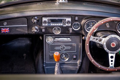 1975 MG MGB à vendre (picture 64 of 211)