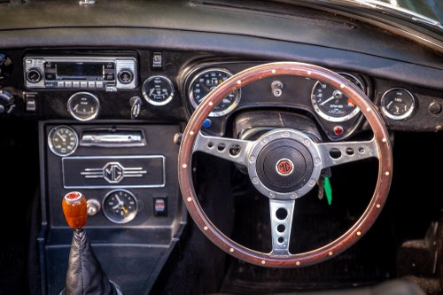 1975 MG MGB à vendre (picture 28 of 211)