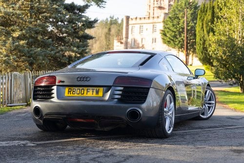 2013 Audi R8 Type 42 4.2L V8 FSI Quattro Coupe till salu (bild 3 av 93)