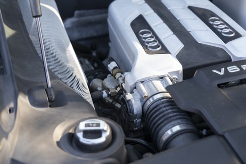 2013 Audi R8 Type 42 4.2L V8 FSI Quattro Coupe till salu (bild 81 av 93)