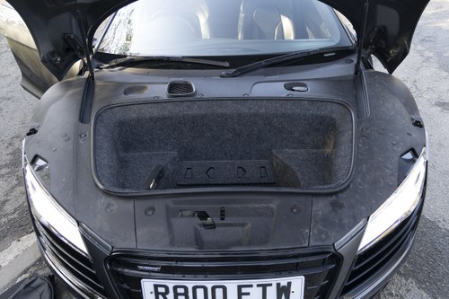 2013 Audi R8 Type 42 4.2L V8 FSI Quattro Coupe till salu (bild 46 av 93)