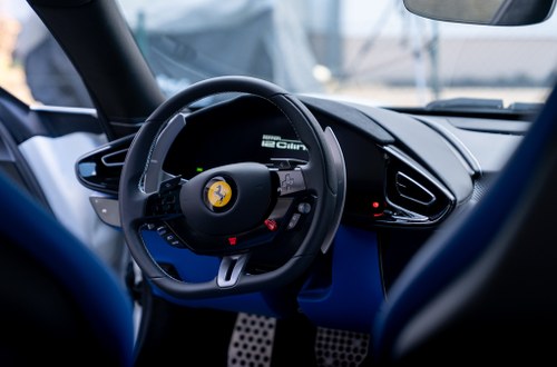 2026 Ferrari 12Cilindri till salu (bild 7 av 120)