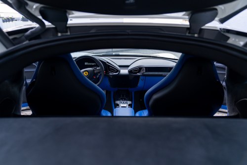 2026 Ferrari 12Cilindri till salu (bild 20 av 120)