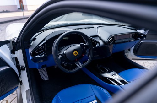2026 Ferrari 12Cilindri till salu (bild 22 av 120)