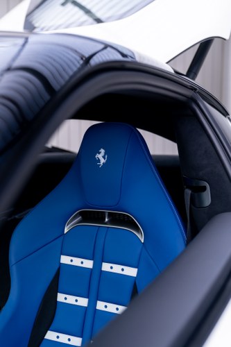 2026 Ferrari 12Cilindri till salu (bild 25 av 120)